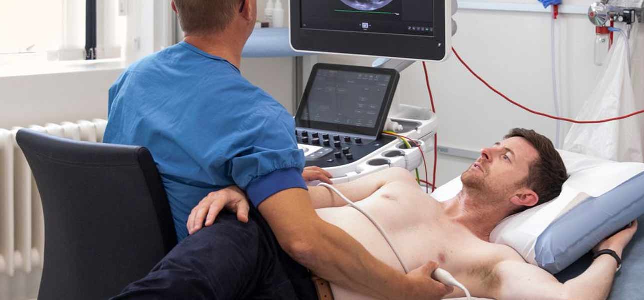 toma de electrocardiogramas  en laboratorios humana